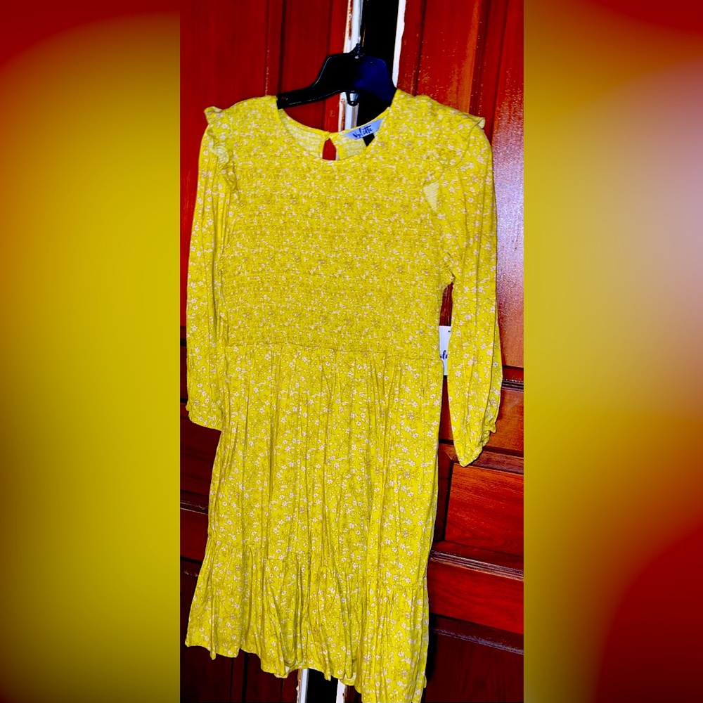 NWT Vylette Lime Green/Yellow Floral Knee Length Dress. Size XL